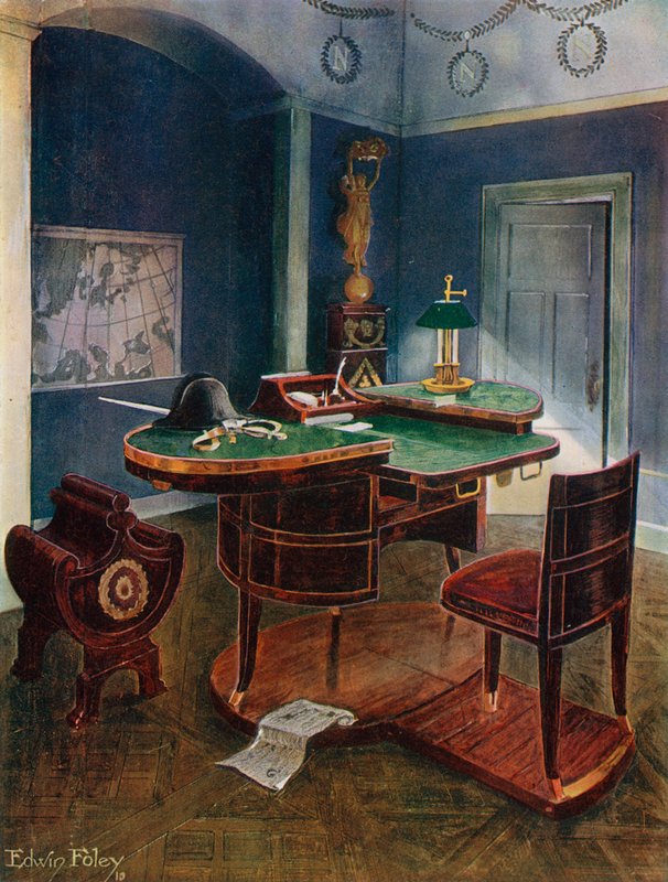 Bureau de Campagne y Bureau en Boite de Napoleón Primero, Chateau de la Malmaison, Francia de Edwin John Foley