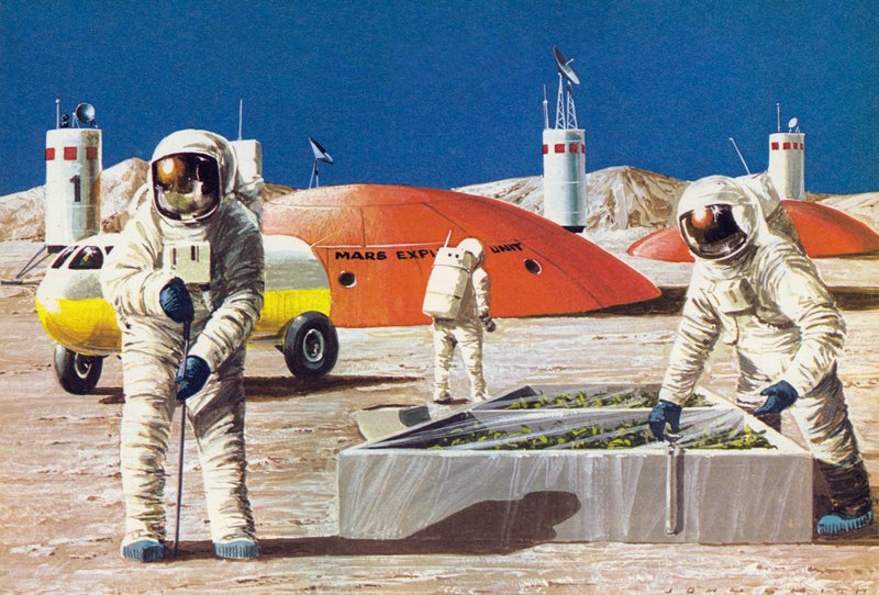 Hombres trabajando en el planeta Marte, como se imaginaba en los años 70 de English School