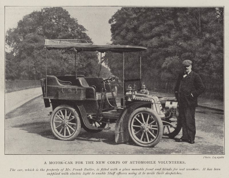 Un automóvil para el nuevo cuerpo de voluntarios automovilísticos de English Photographer