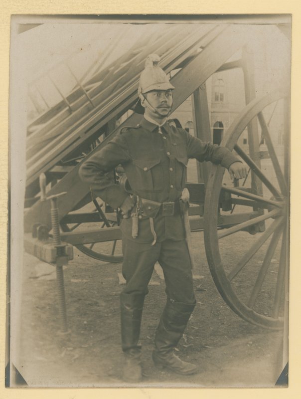 Un bombero de English Photographer