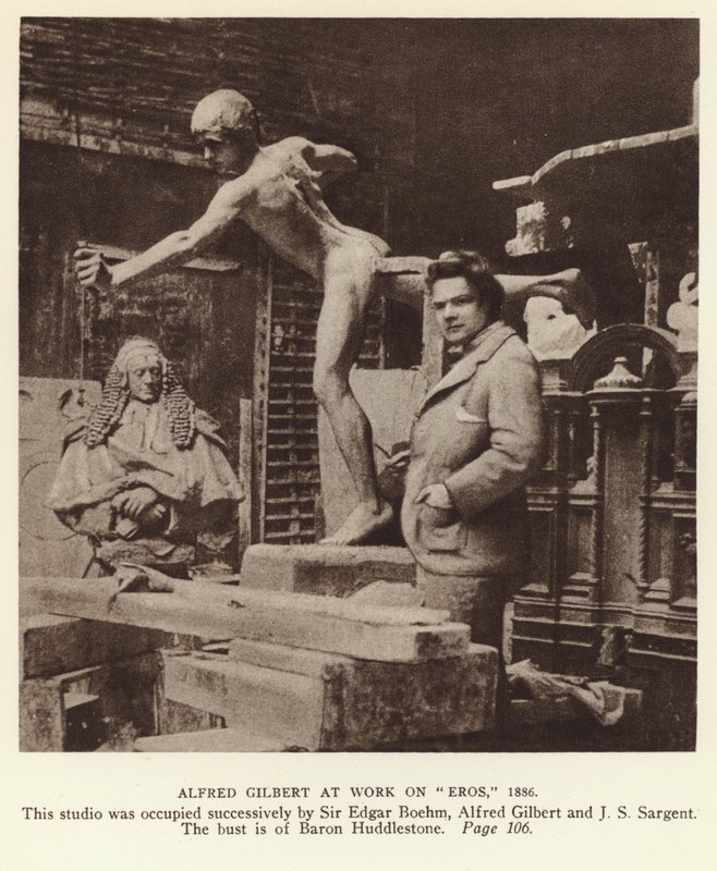 Alfred Gilbert, escultor inglés trabajando en Eros de English Photographer