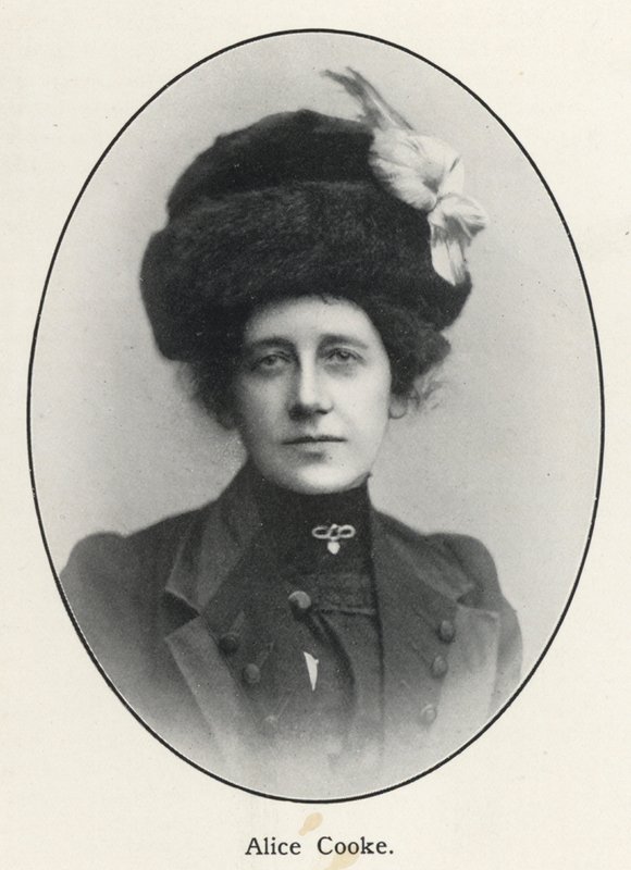 Alice Cooke (foto en blanco y negro) de English Photographer