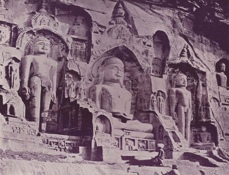 Figuras budistas, El Valle Feliz, Gwalior de English Photographer