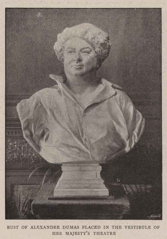 Busto de Alexandre Dumas colocado en el vestíbulo del Teatro de Su Majestad de English Photographer