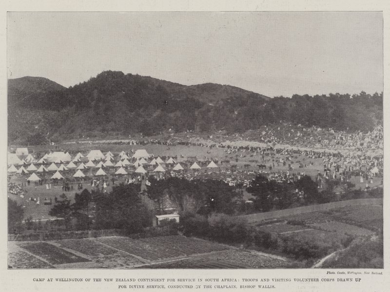 Campamento en Wellington del Contingente de Nueva Zelanda para el Servicio en Sudáfrica, Tropas y Cuerpos de Voluntarios Visitantes formados para el Servicio Divino, conducido por el Capellán, Obispo Wallis de English Photographer