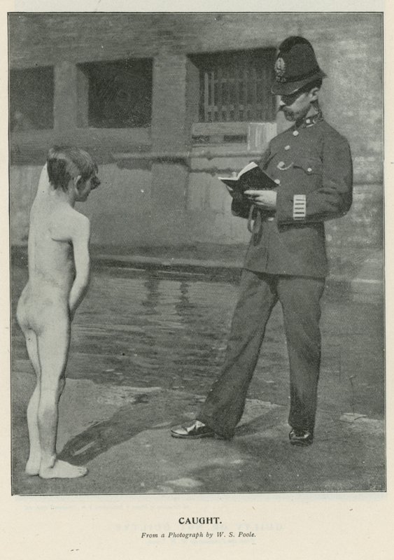 Atrapado de English Photographer