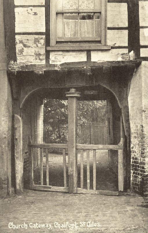 Puerta de la Iglesia, Chalfont St Giles, Buckinghamshire de English Photographer