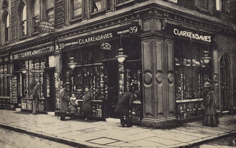 Clarke y Davies de English Photographer