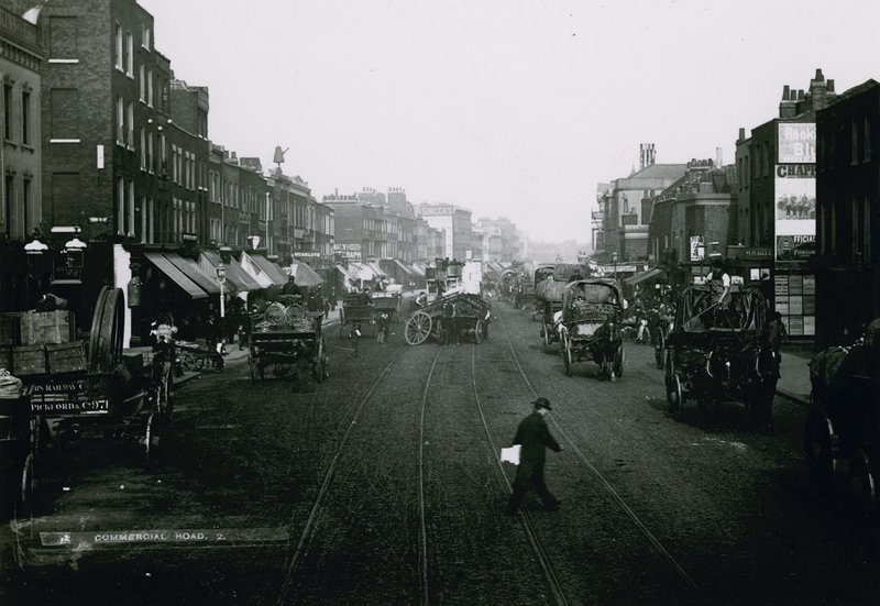 Commercial Road, Londres de English Photographer