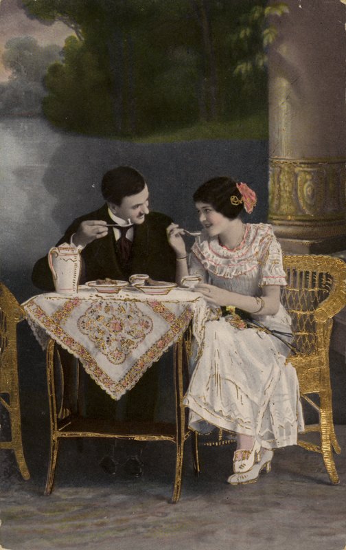 Pareja comiendo juntos de English Photographer