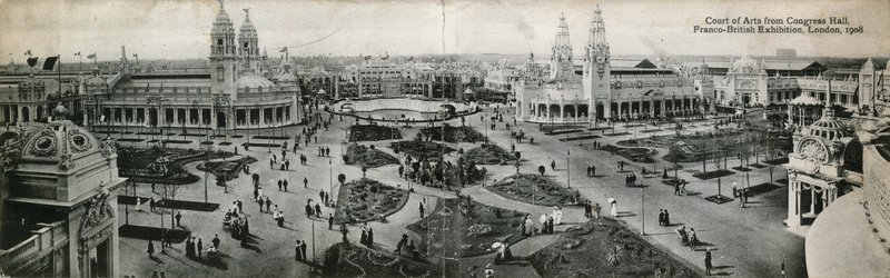 Corte de las Artes desde el Congreso Hall, Exposición Franco-Británica, Londres, 1908 de English Photographer
