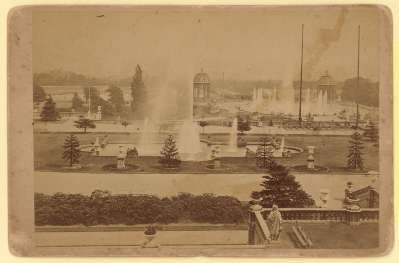 Crystal Palace, Sydenham, Londres de English Photographer