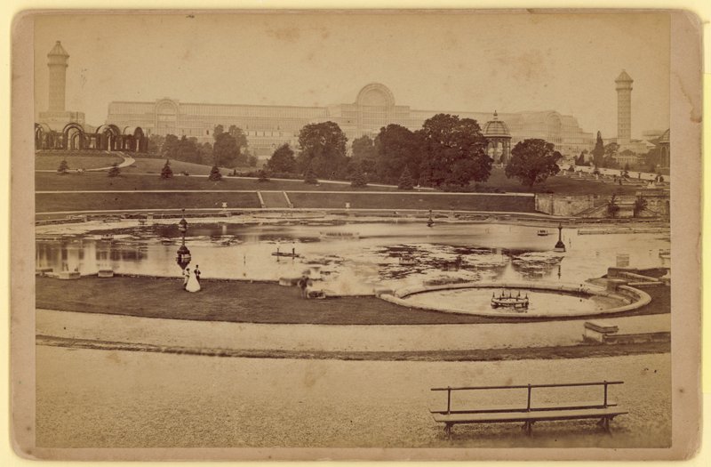Crystal Palace, Sydenham, Londres de English Photographer