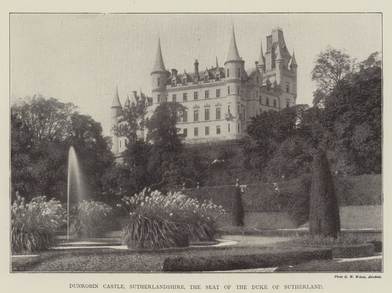 Castillo de Dunrobin, Sutherlandshire, la Residencia del Duque de Sutherland de English Photographer