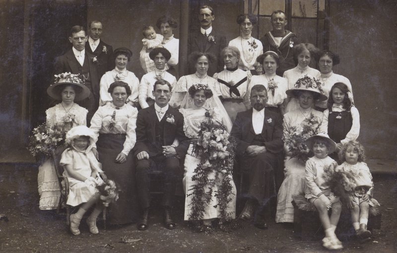 Fotografía de boda eduardiana, c.1910 (foto b/n) de English Photographer