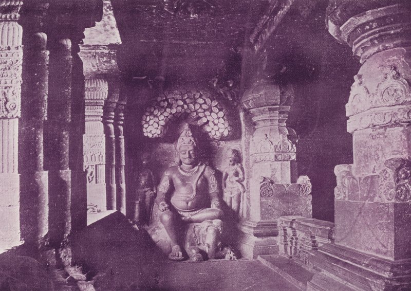 Figura de Indra, Cuevas de Ellora de English Photographer