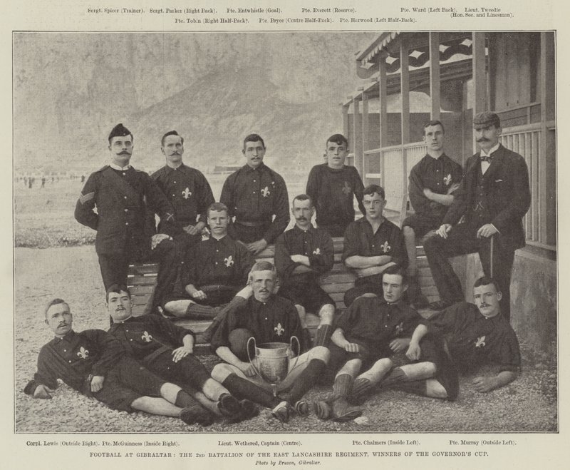 Fútbol en Gibraltar, el 2º Batallón del Regimiento de East Lancashire, Ganadores de la Copa del Gobernador de English Photographer