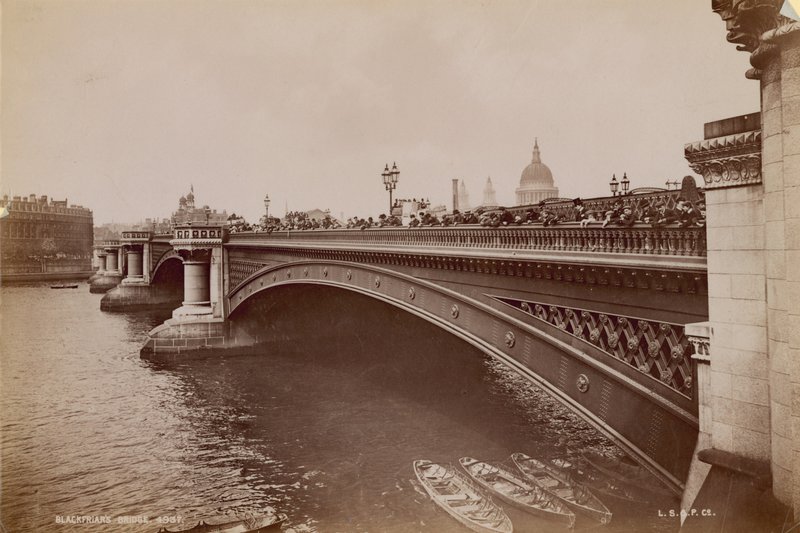 Vista general del Puente Blackfriars de English Photographer