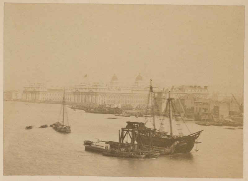 Hospital de Greenwich, desde el Río Támesis de English Photographer