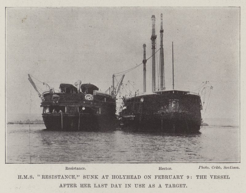 HMS Resistance, hundido en Holyhead el 9 de febrero, el buque después de su último día en uso como objetivo de English Photographer