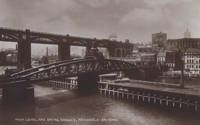 Puentes Alto Nivel y Colgante, Newcastle-On-Tyne de English Photographer
