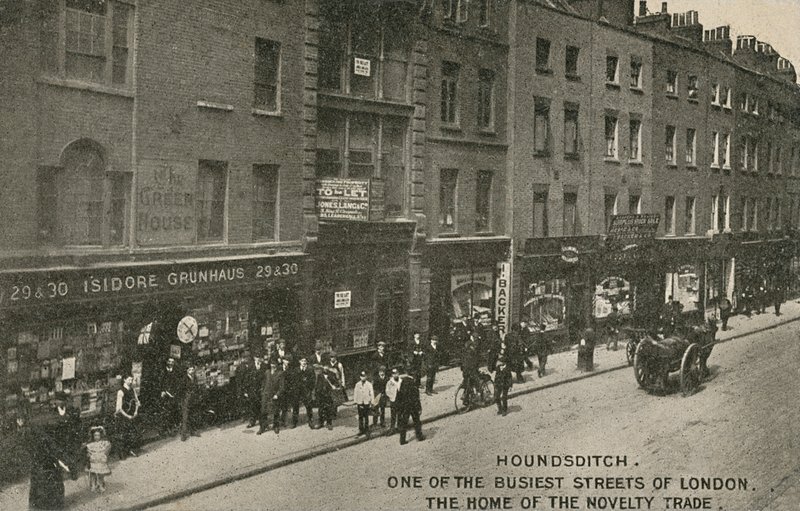 Houndsditch, Una de las Calles Más Transitadas de Londres, el Hogar del Comercio de Novedades, Londres de English Photographer