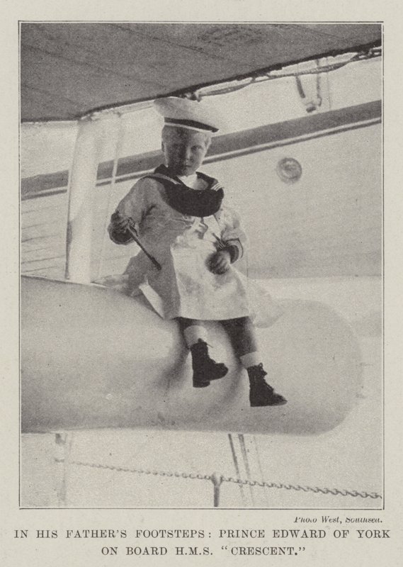 Siguiendo los pasos de su padre, el príncipe Eduardo de York a bordo del HMS Crescent de English Photographer
