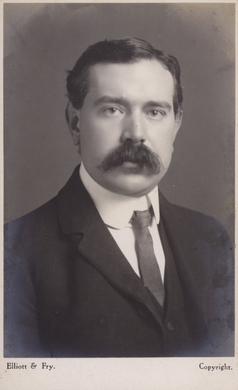 John Ambrose Fleming (1849-1945), ingeniero eléctrico y físico inglés de English Photographer