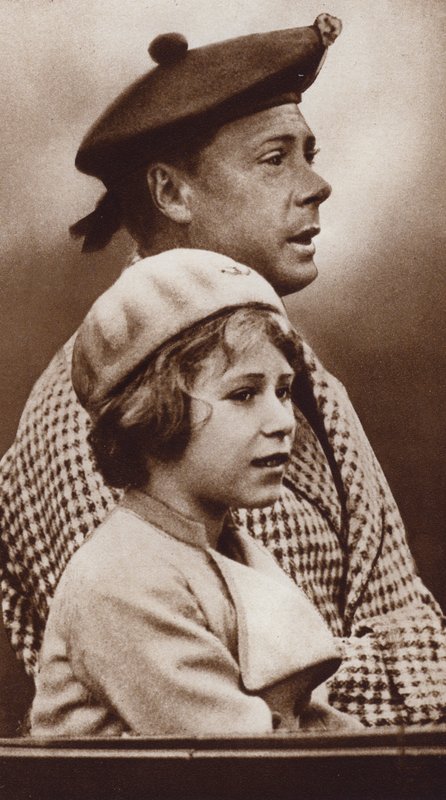 El rey Eduardo VIII y su sobrina, la futura reina Isabel II (foto b/n) de English Photographer