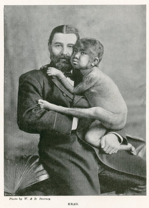 Krao, El Eslabón Perdido, exhibido en el Acuario, Westminster, Londres, en 1887 de English Photographer