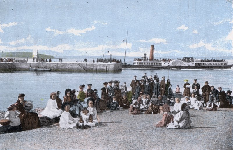 Largs, The Pier (foto en color) de English Photographer