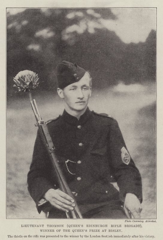 Teniente Thomson (Brigada de Fusileros de la Reina de Edimburgo), ganador del Premio de la Reina en Bisley de English Photographer