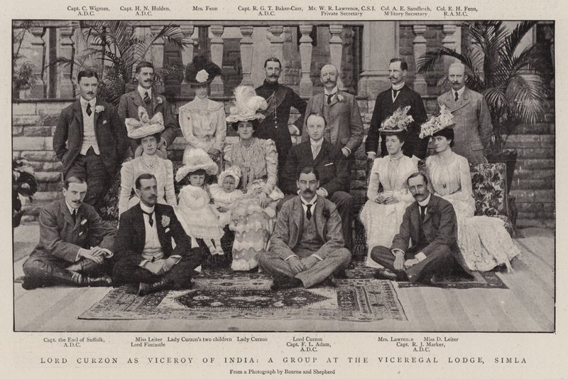 Lord Curzon como Virrey de la India, un grupo en la Residencia Virreinal, Simla de English Photographer