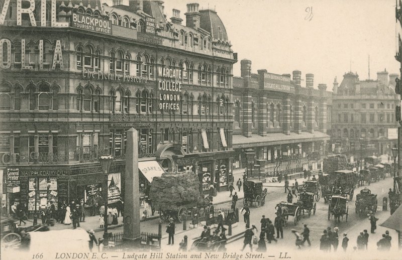 Estación Ludgate Hill y Calle New Bridge, Londres de English Photographer
