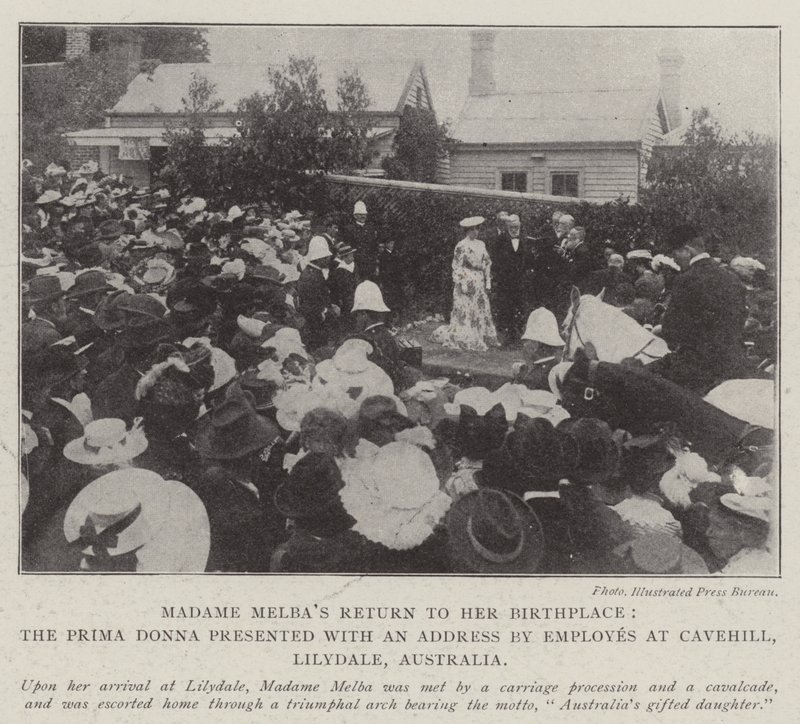 El regreso de Madame Melba a su lugar de nacimiento, la prima donna presentada con una dirección por empleados en Cavehill, Lilydale, Australia de English Photographer