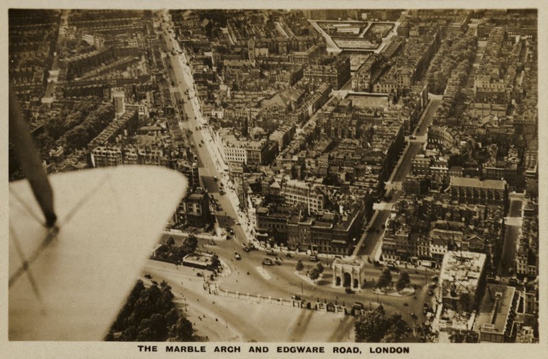 Marble Arch, Edgware Road, Londres, foto aérea (foto b/n) de English Photographer
