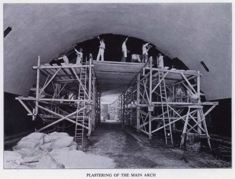 Túnel Mersey: Enlucido del arco principal de English Photographer