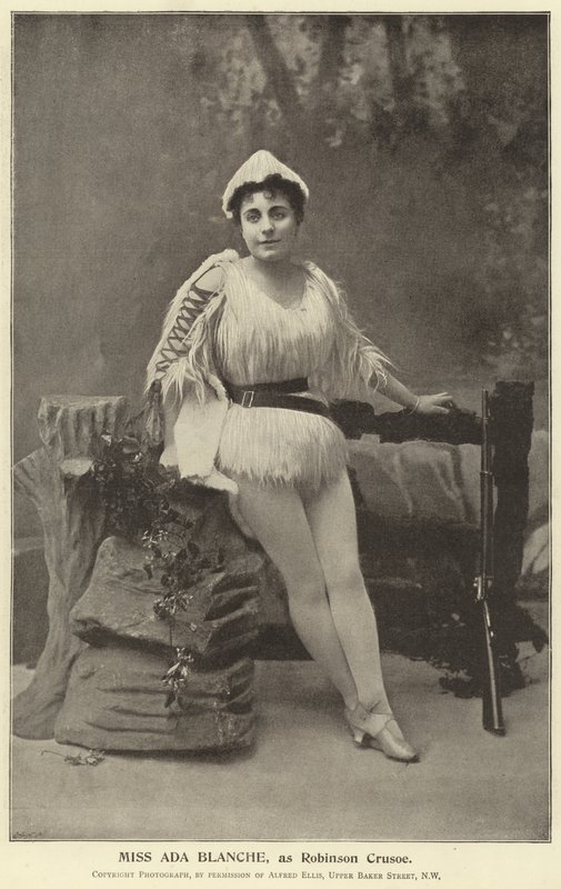 Señorita Ada Blanche, como Robinson Crusoe de English Photographer