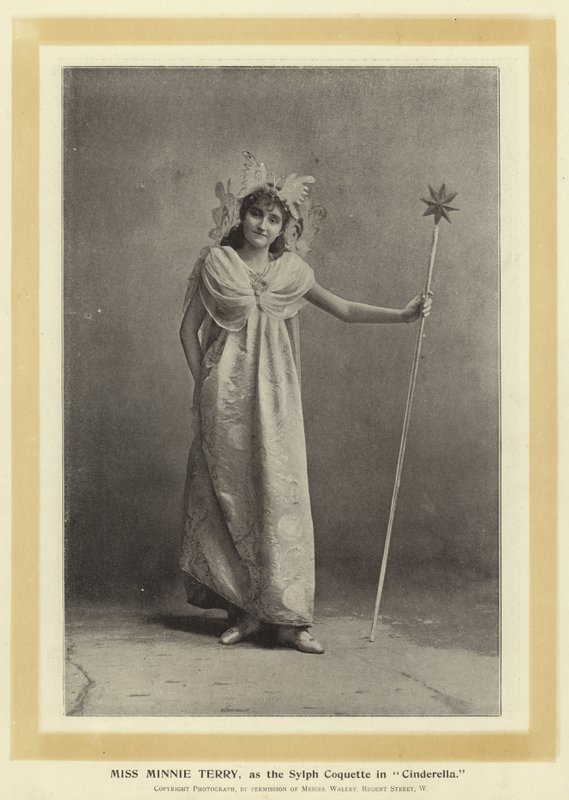 Señorita Minnie Terry, como la Coqueta Silfo en Cenicienta de English Photographer