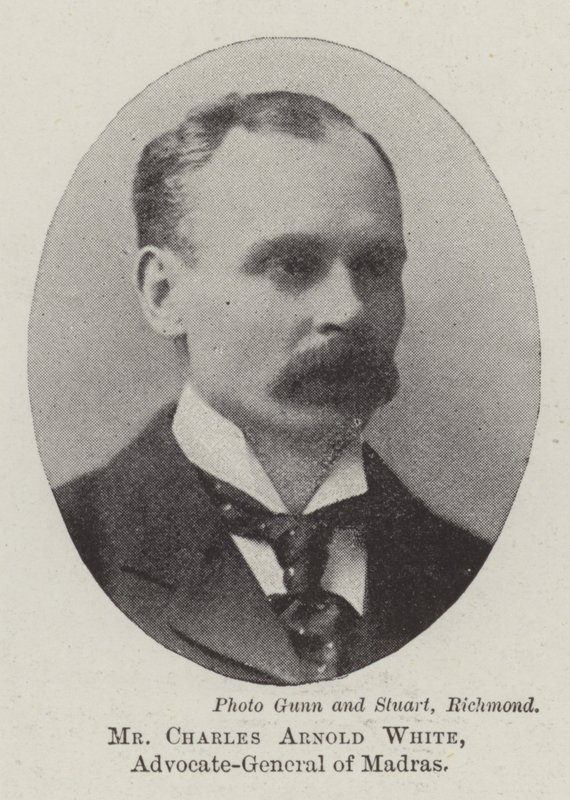 Sr. Charles Arnold White, Abogado General de Madrás de English Photographer