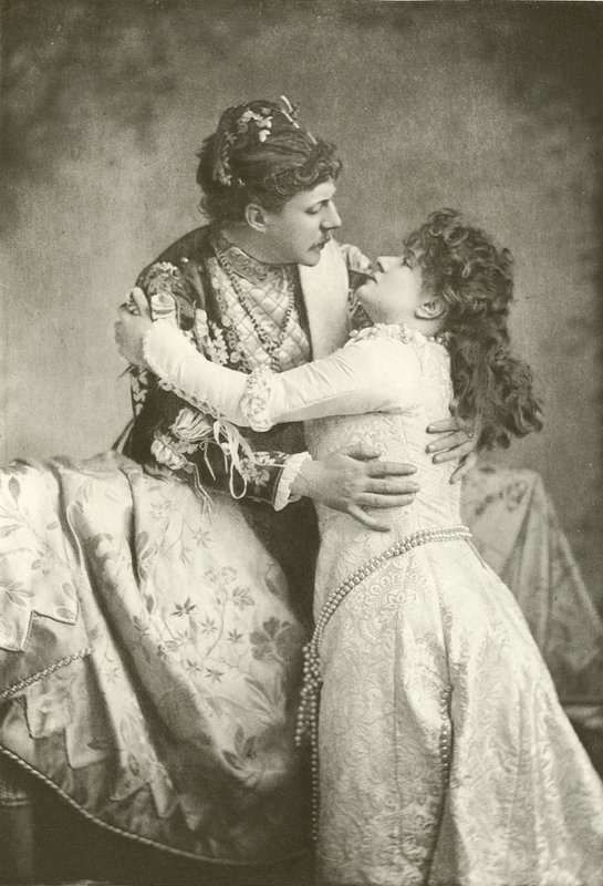 Mr Clyffe y Miss Lingard como Romeo y Julieta (gravure) de English Photographer