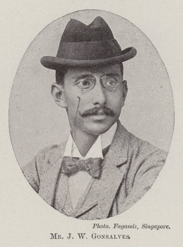 Sr. J. W. Gonsalves de English Photographer