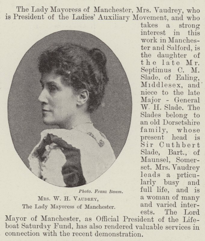 Sra. W H Vaudrey, la Dama Alcaldesa de Manchester de English Photographer