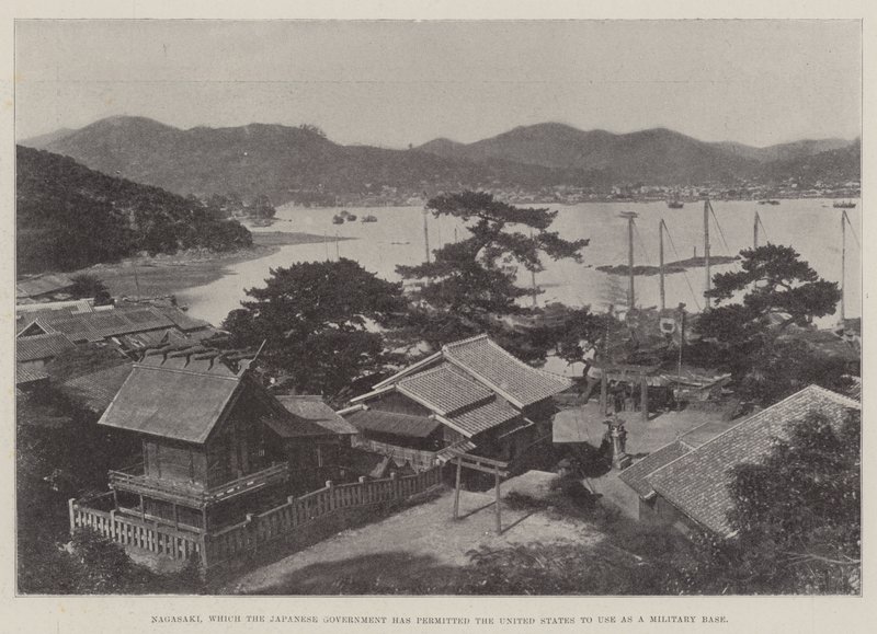 Nagasaki, que el gobierno japonés ha permitido a los Estados Unidos usar como base militar de English Photographer