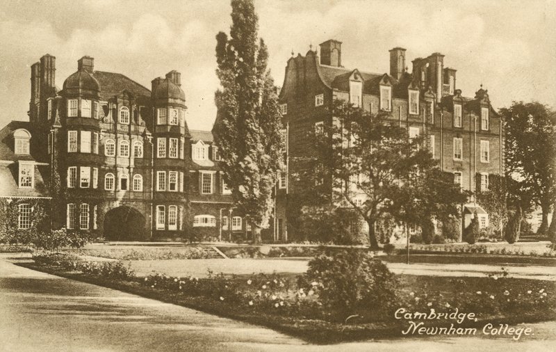 Newnham College, Cambridge (fotografía en b/n) de English Photographer