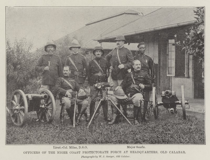 Oficiales de la Fuerza de Protección de la Costa del Níger en la sede, Old Calabar de English Photographer