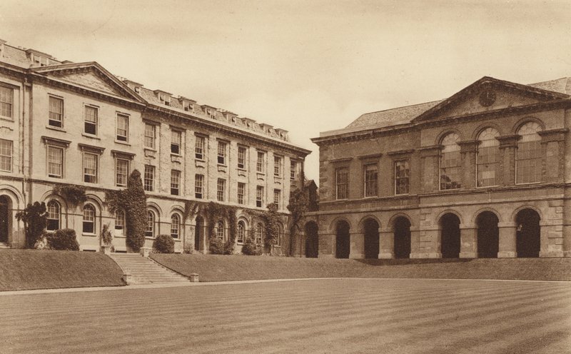 Oxford: Worcester College, La biblioteca del siglo XVIII y el lado norte del cuadrilátero (foto b/n) de English Photographer