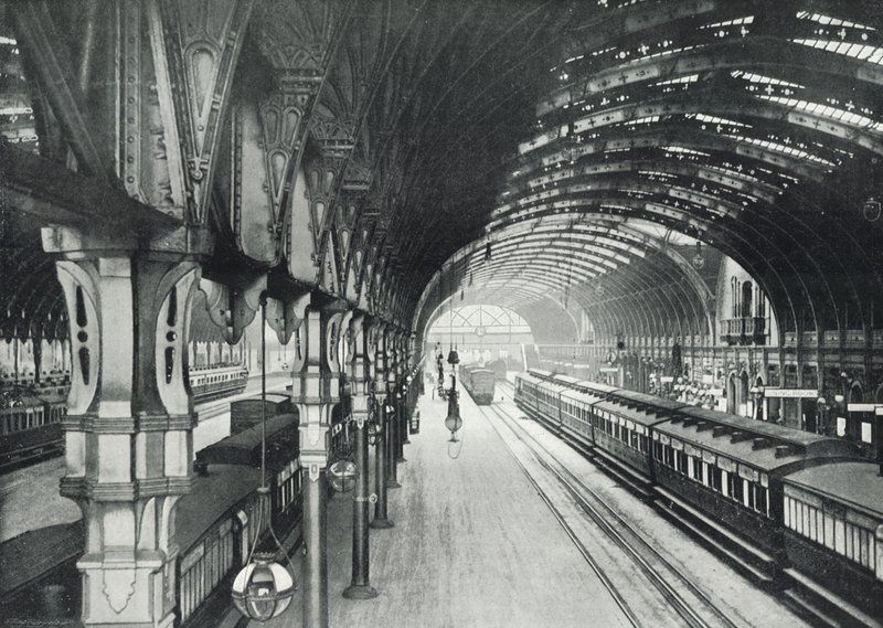 Estación de Paddington, vista general de las plataformas de English Photographer