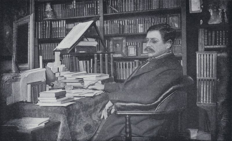 Paul Bourget en su estudio (foto en blanco y negro) de English Photographer