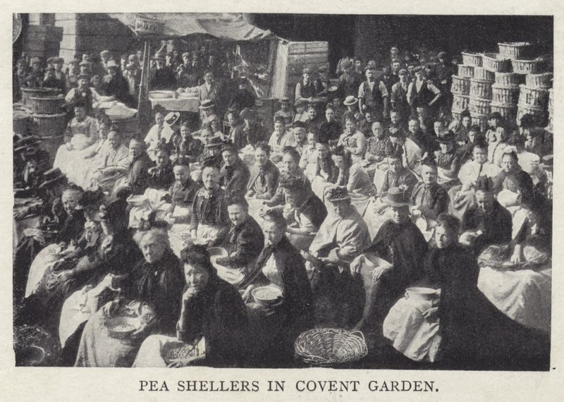 Desgranadores de guisantes en Covent Garden, Londres de English Photographer